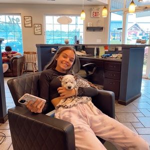 Meet your Posher, Anna